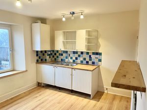 Photo 7- click for photo gallery